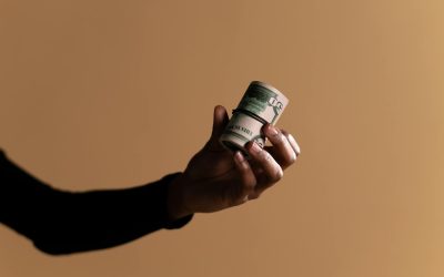 The Pros and Cons of Standardized Wage Increases Employers Should Consider