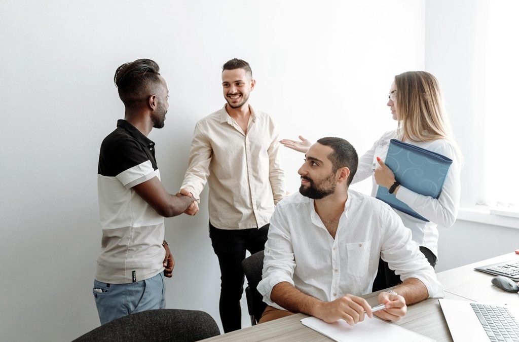 4 Steps to Attract Employees Without Breaking the Bank