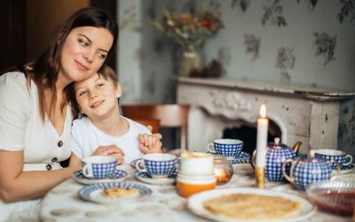 12 Ways to Make the Holidays More Meaningful as a Family